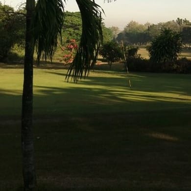 Padang Golf Baddoka Makassar