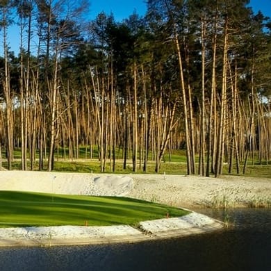 Black&White Golf Resort Bratislava - White Eurovalley Golf Park (White)