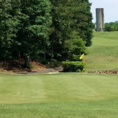 Golden Hills Golf & Country Club