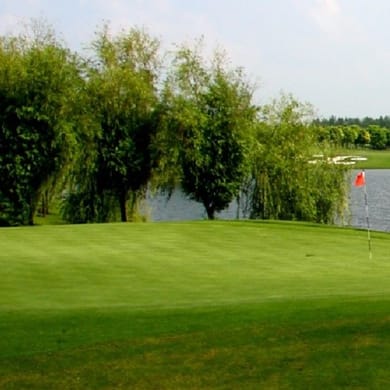 Zhang Jiagang Shuangshan Golf Club