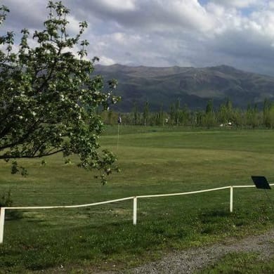 Maple Leaf Golf & Country Club