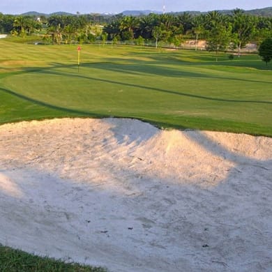 Kota Seriemas Golf & Country Club