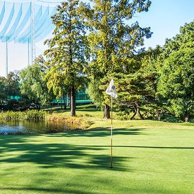 Mayfield Hotel Par 3 Golf Course