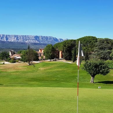 Château l'Arc Golf Club