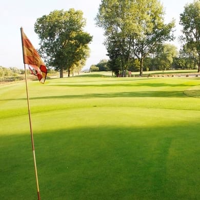 Golf Lounge Resort Moorfleet (Rot)