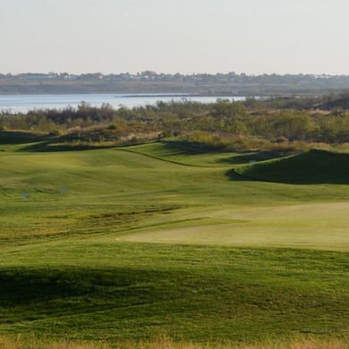 12 Shores Golf Club