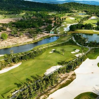Eschuri Vung Bau Golf