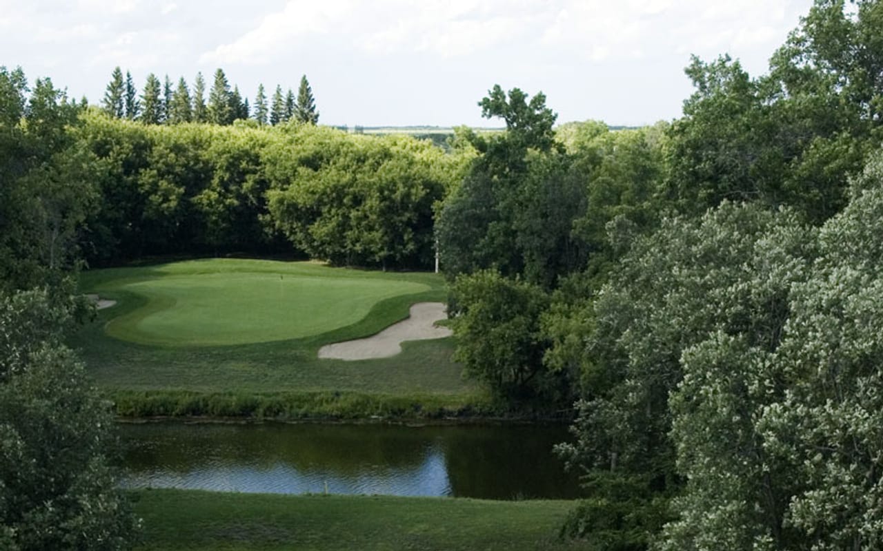 Kingswood Golf & Country Club