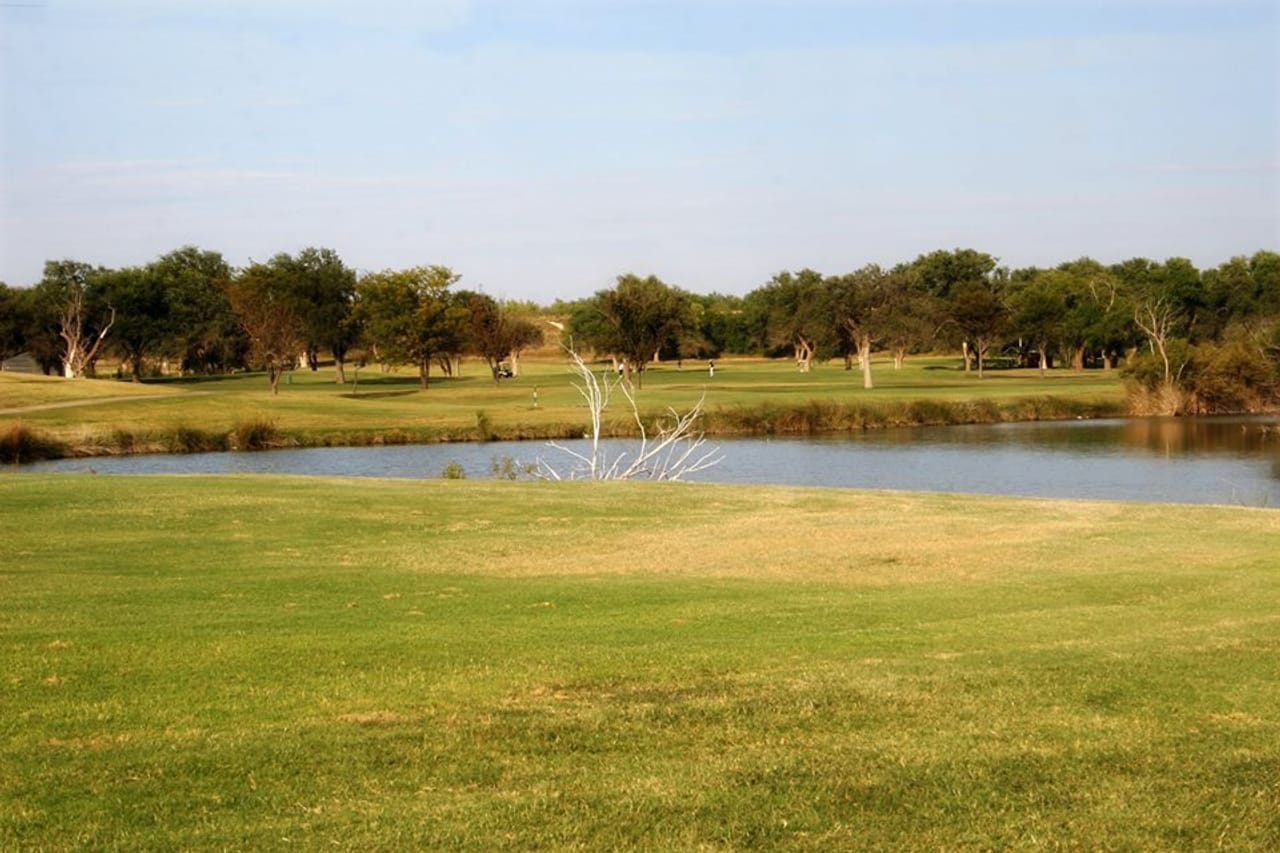 Meadowbrook Golf Course (Creek)