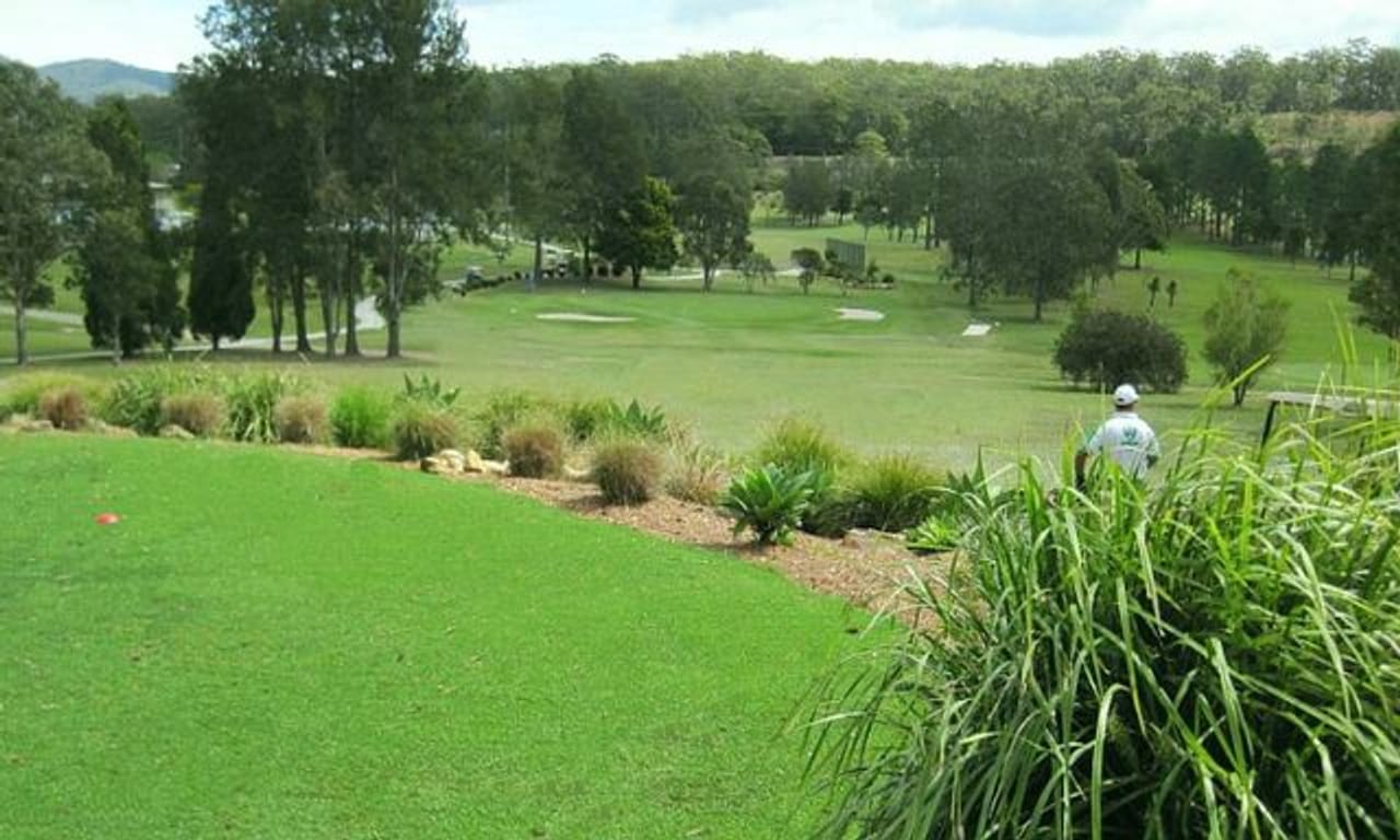 Kew Country Club