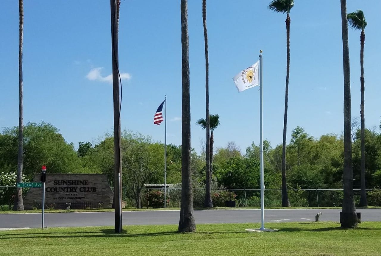 Sunshine Country Club Estates