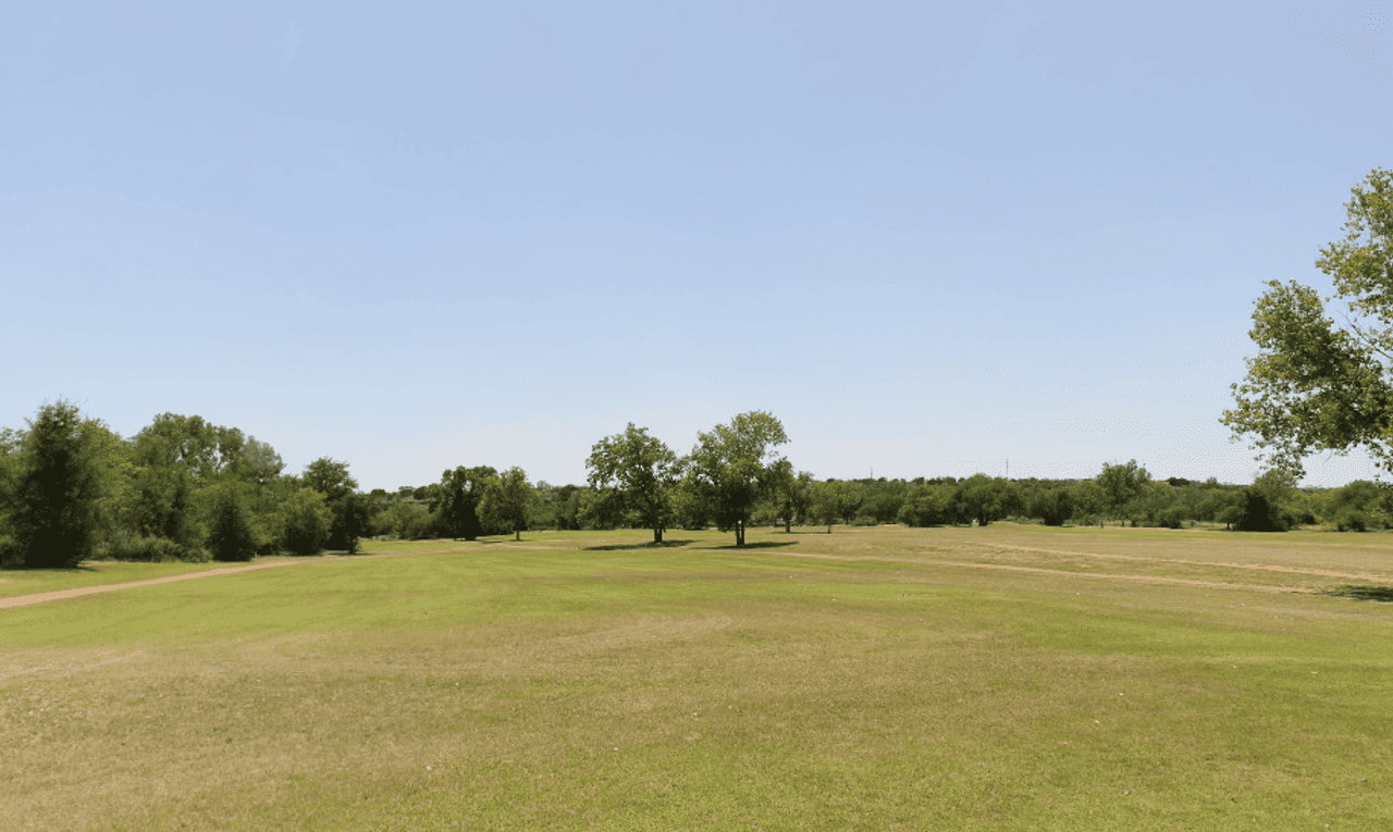 Roaring Springs Ranch Club