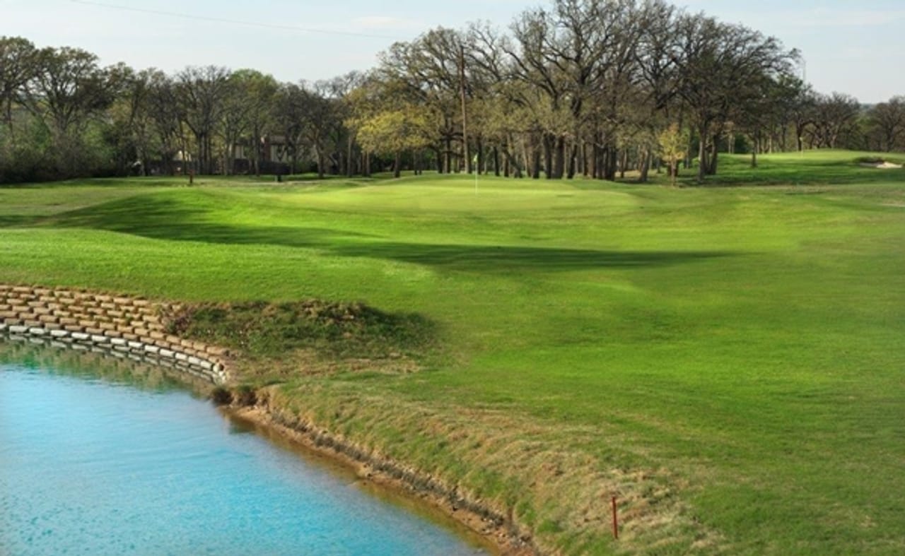 Rolling Hills Country Club