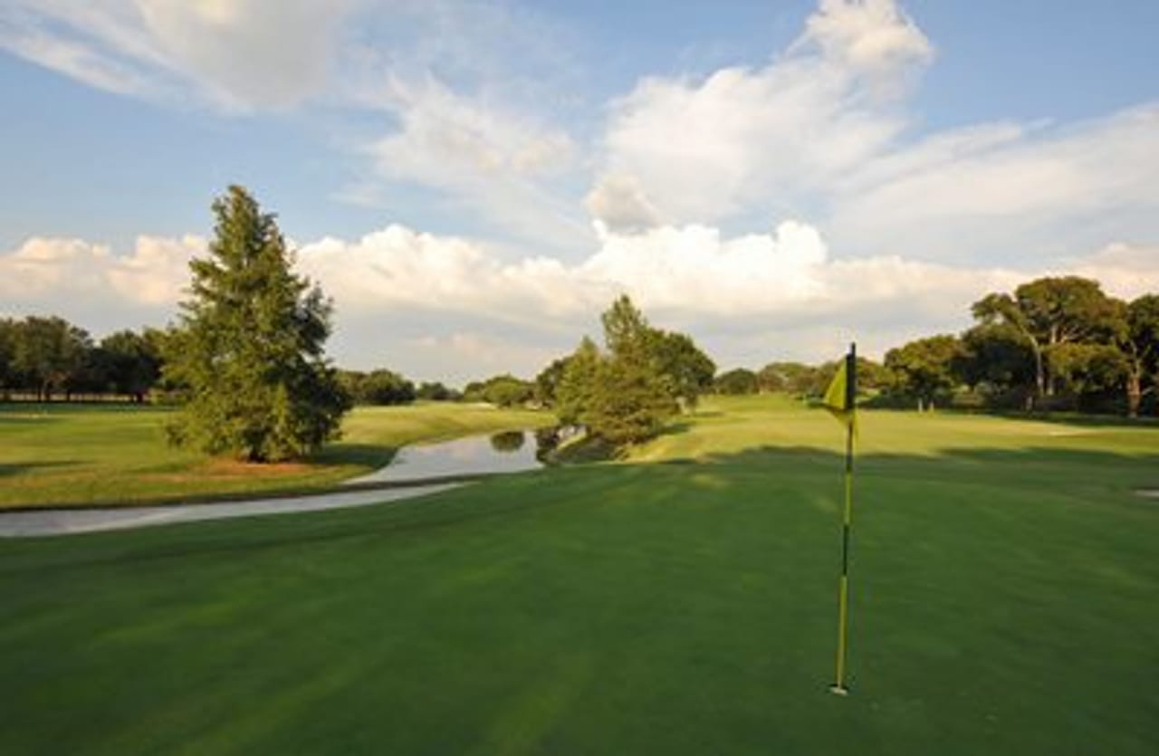 Shady Oaks Country Club