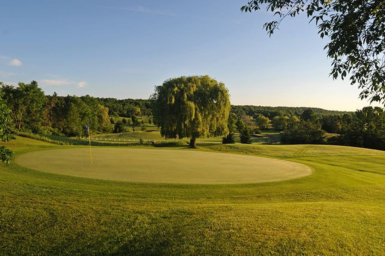 Glen Lawrence Golf Club