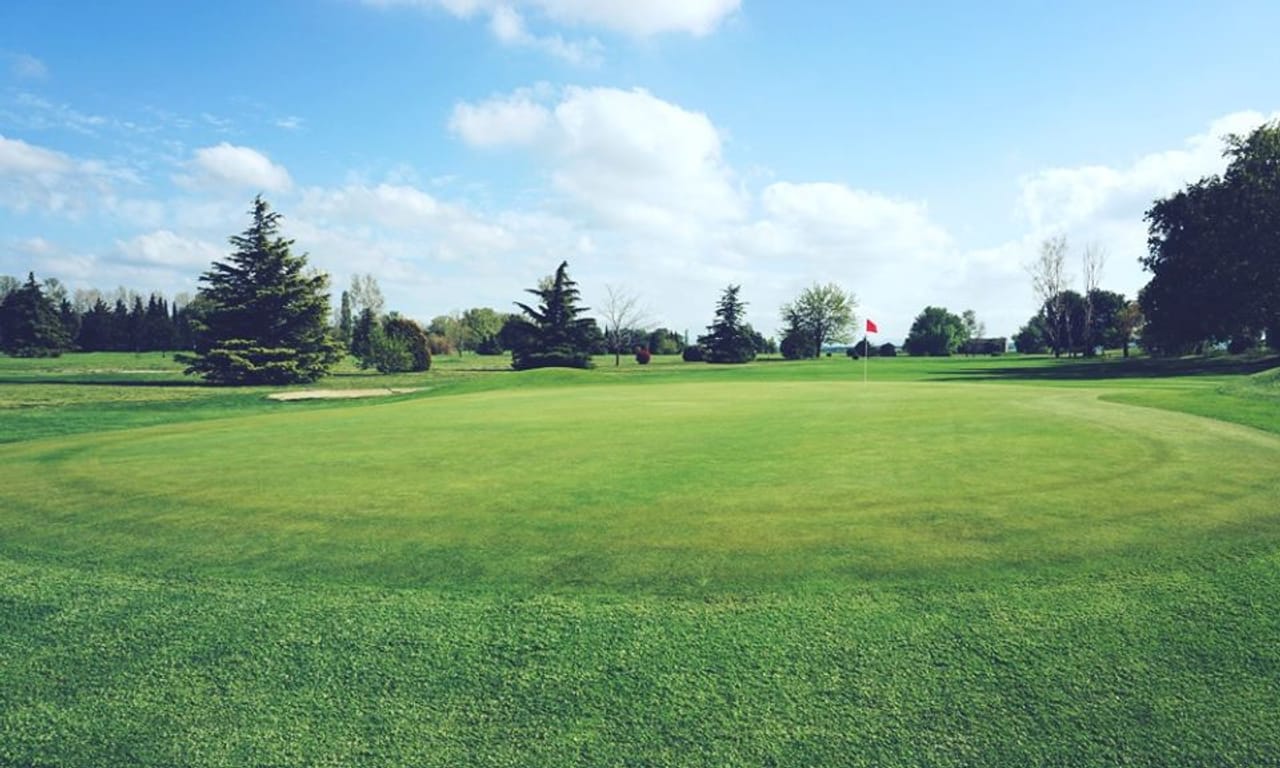 UGolf Avignon Châteaublanc (Ventoux)