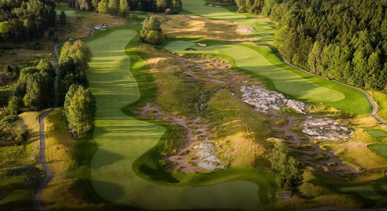Bro Hof Slott Golfklubb (Castle)