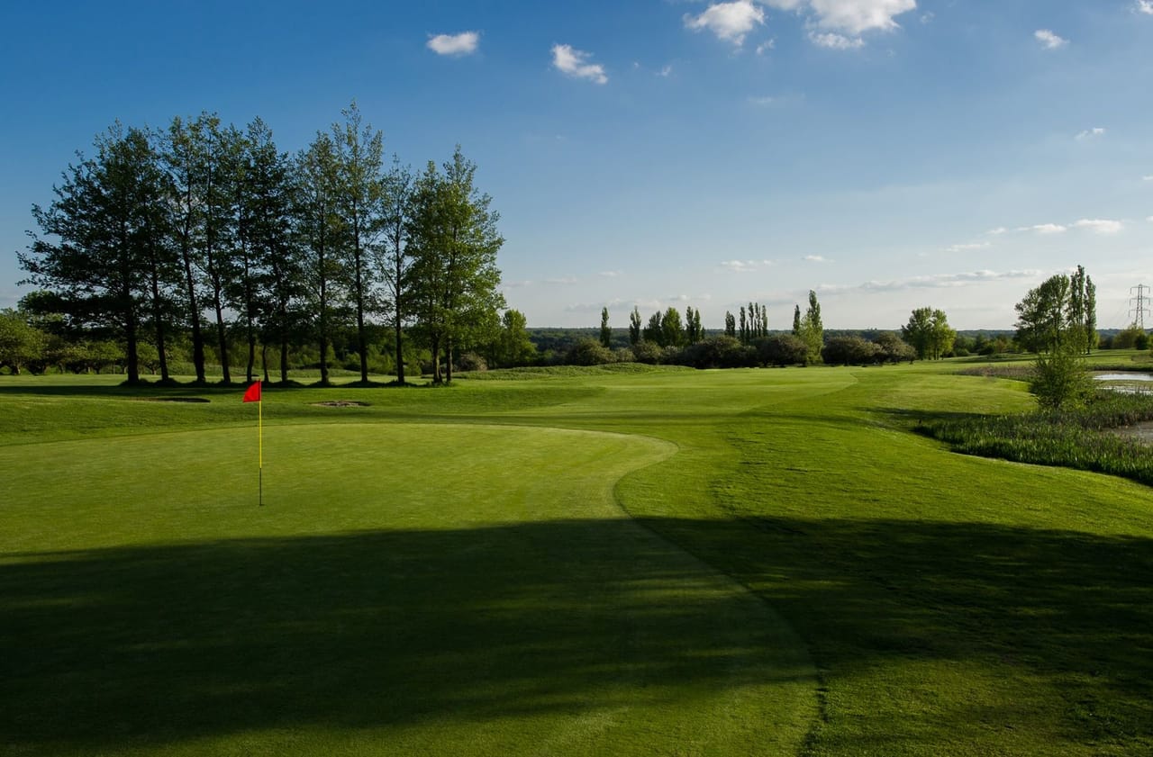 Chelsfield Lakes Golf Centre (Vista)