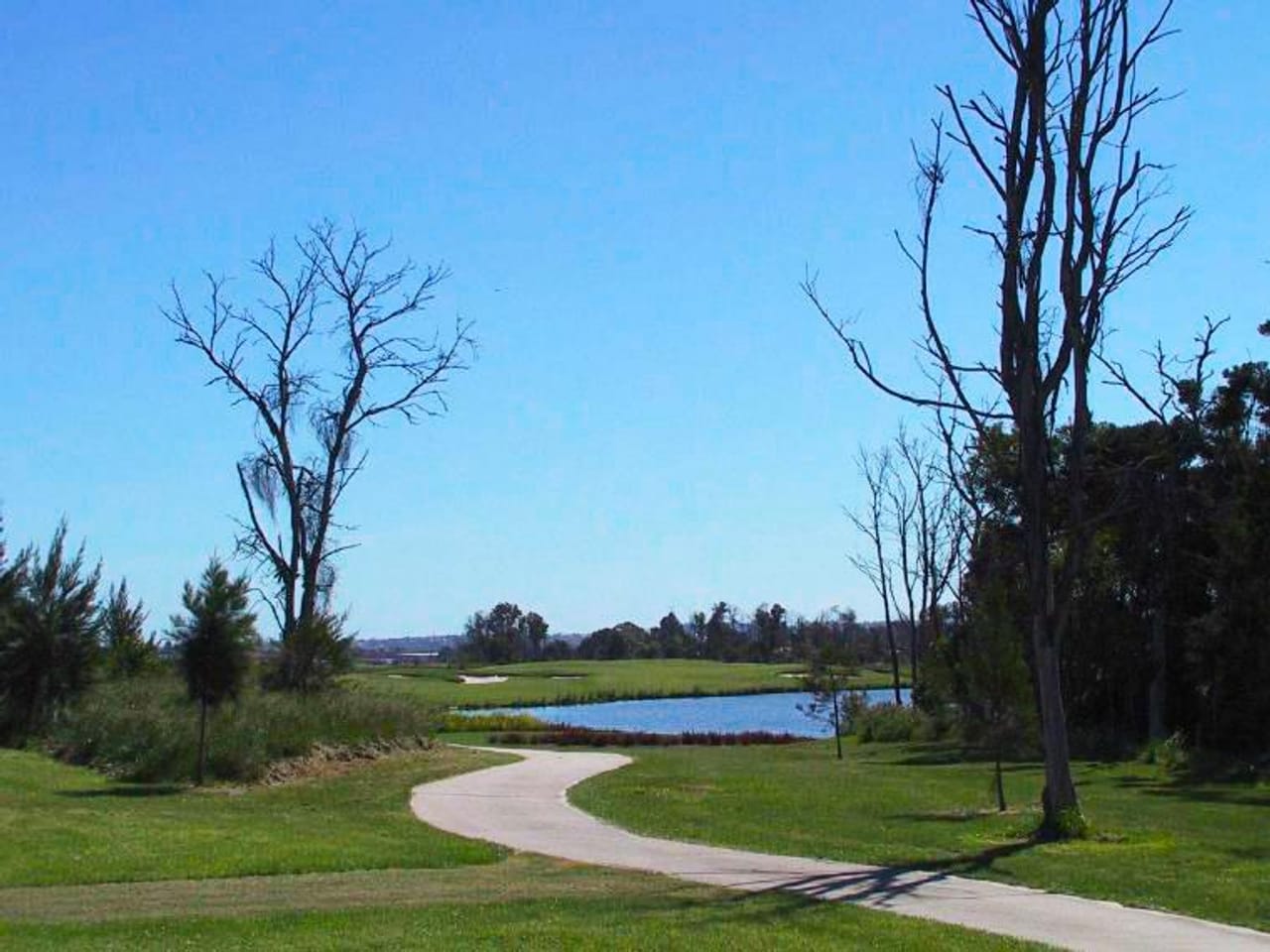 Waterford Valley Golf