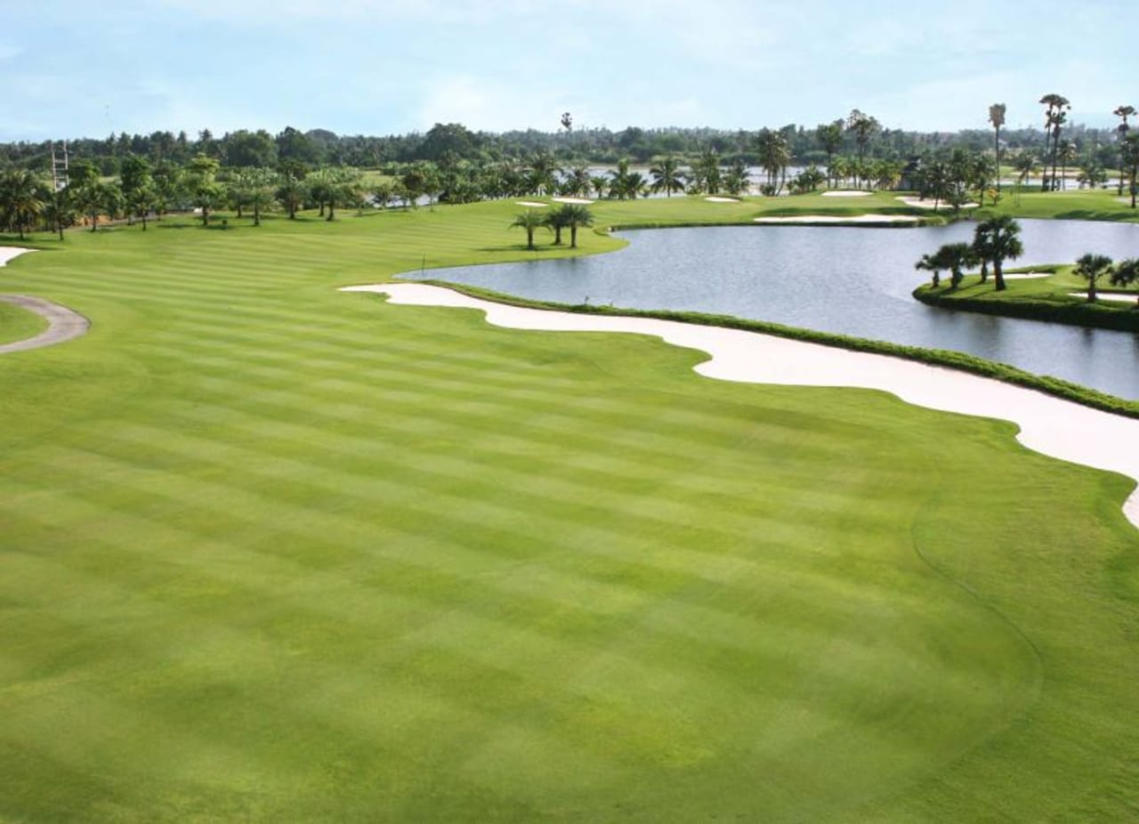 Suwan Golf & Country Club