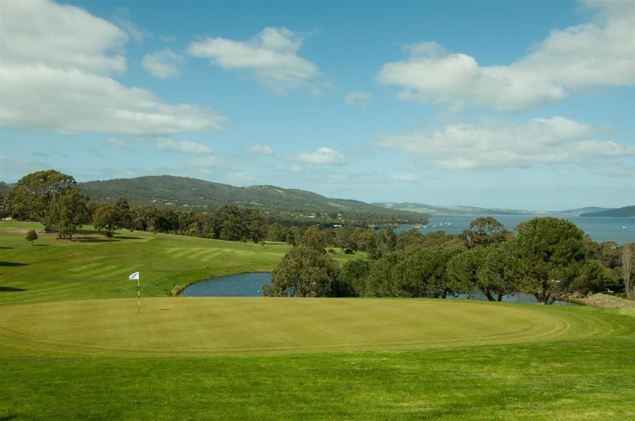 North West Bay Golf Club