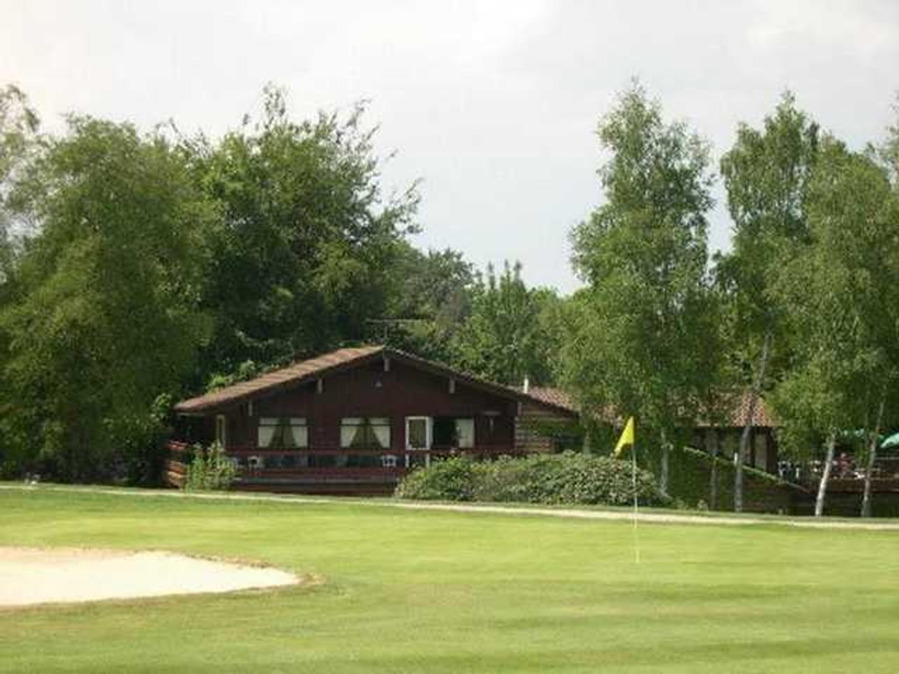 Tilgate Forest Golf Centre (Par 3)
