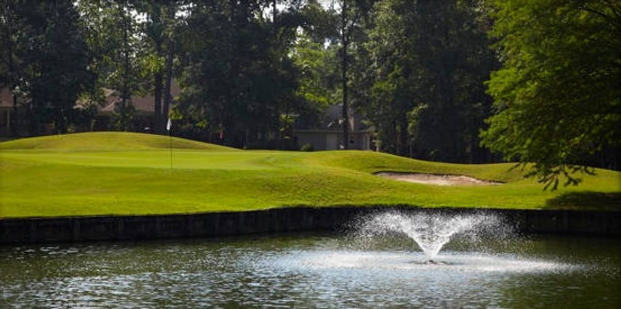 April Sound Country Club