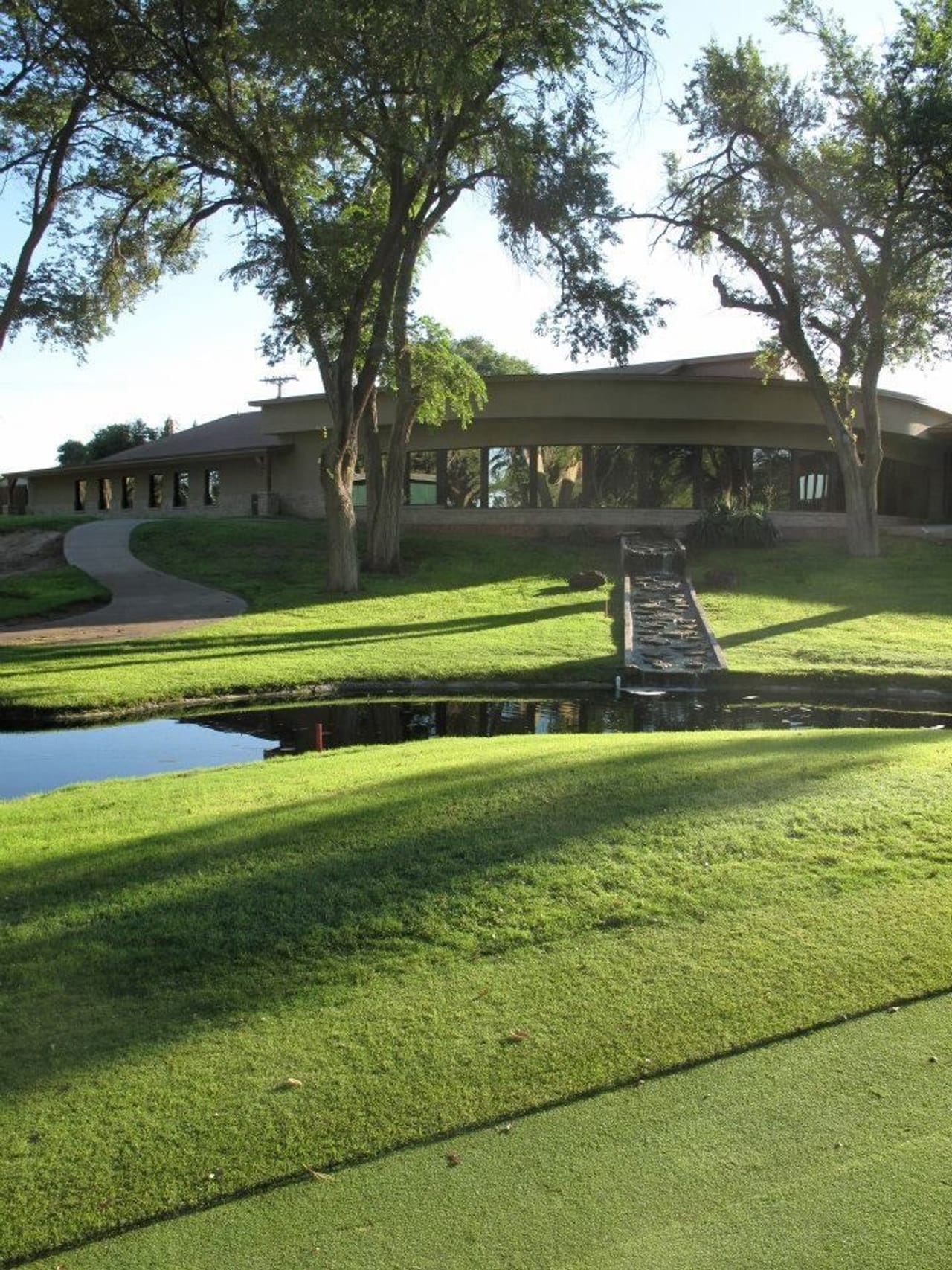 Hillcrest Golf & Country Club