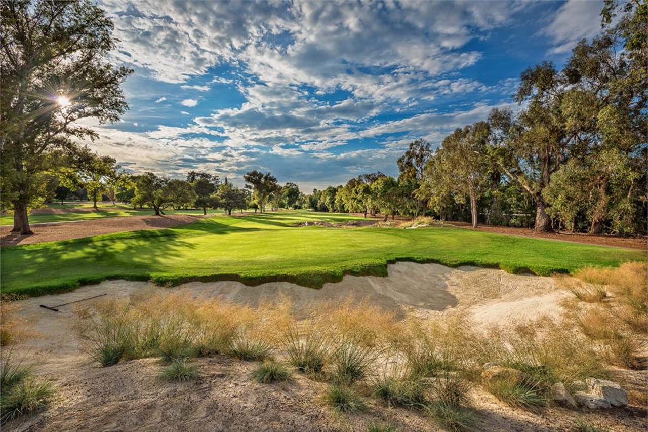 Los Robles Greens Golf Course