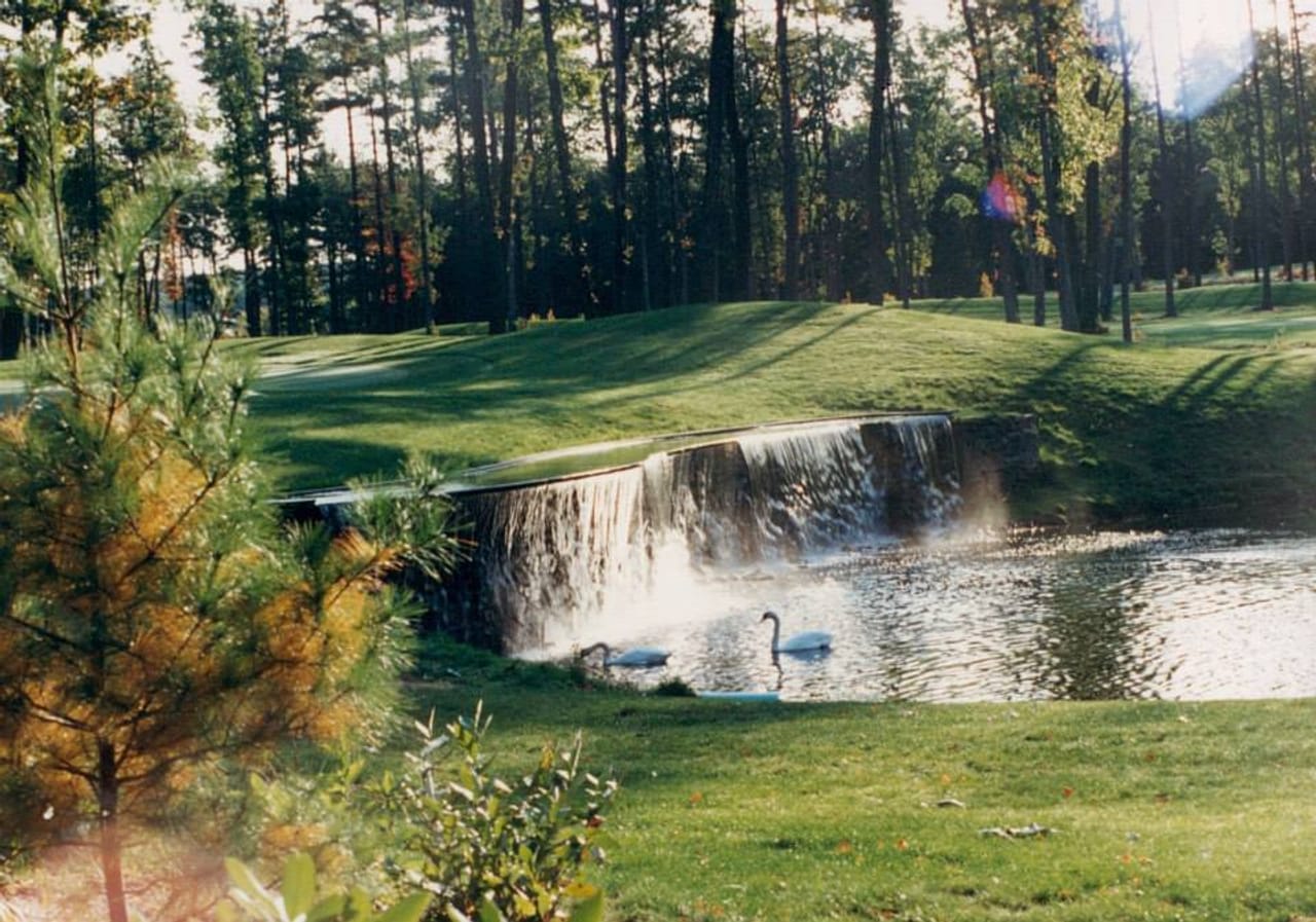 Maplegate Country Club