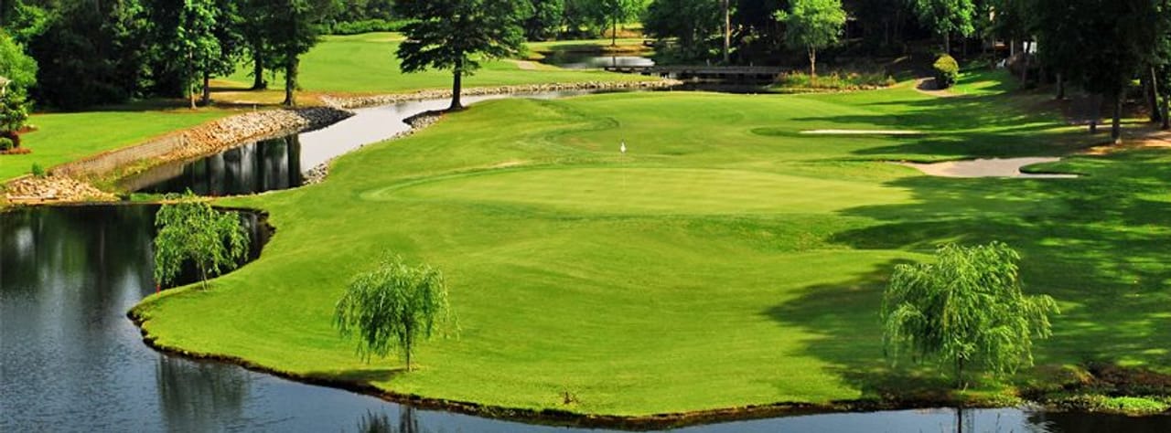 River Hills Golf & Country Club