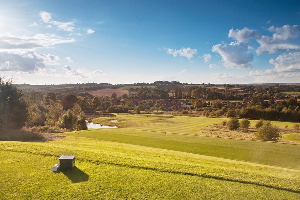 Norwood Park Golf Centre (West Wood Par 3)