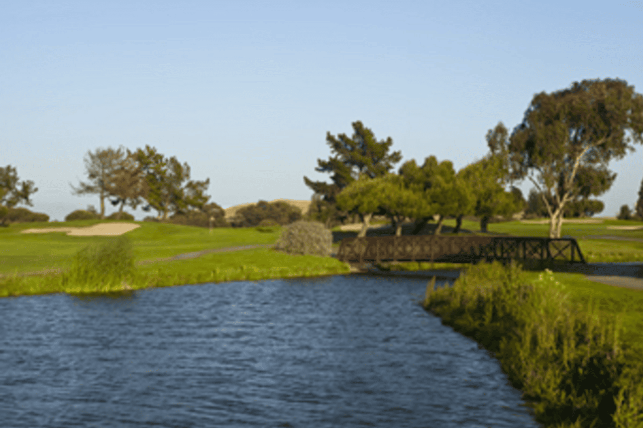 Shoreline Golf Links