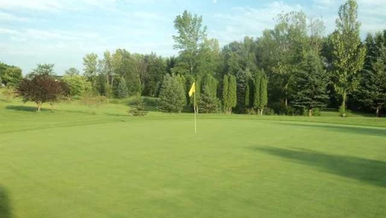 Summer Breeze Par 3 Golf Course