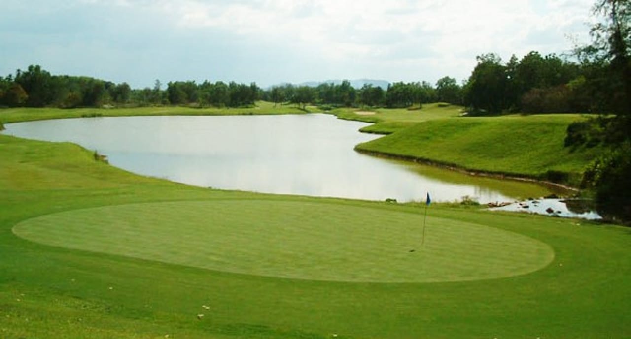 Southern Hills Golf & Country Club