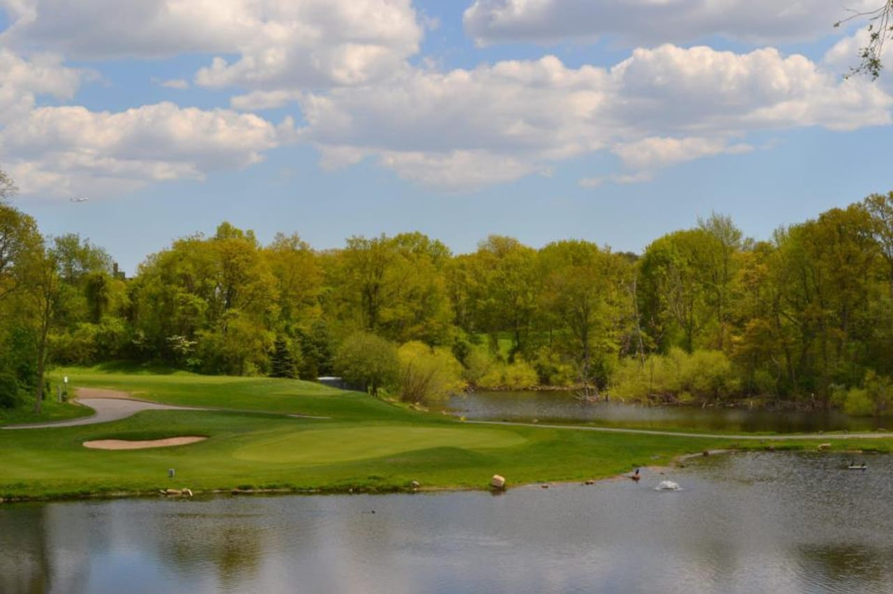 Douglaston Golf Course