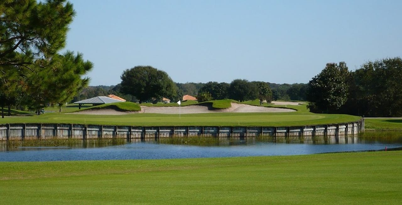 Deer Island Country Club
