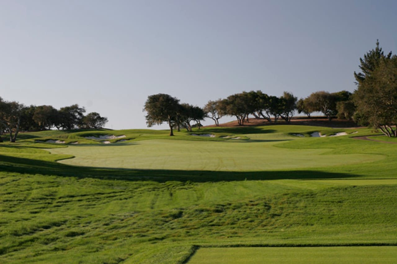 Black Horse Golf Course