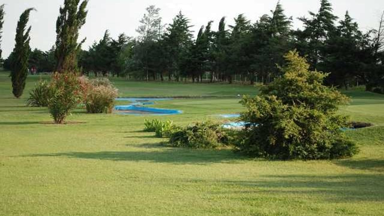 Coronel Moldes Golf Club