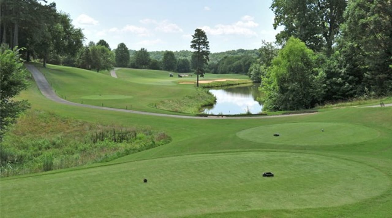 Salem Glen Golf & Country Club