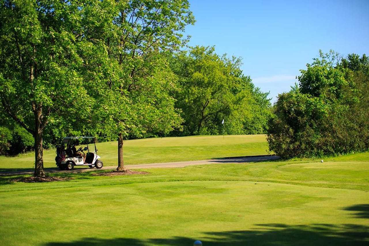 Crane's Landing at the Lincolnshire Marriott Resort