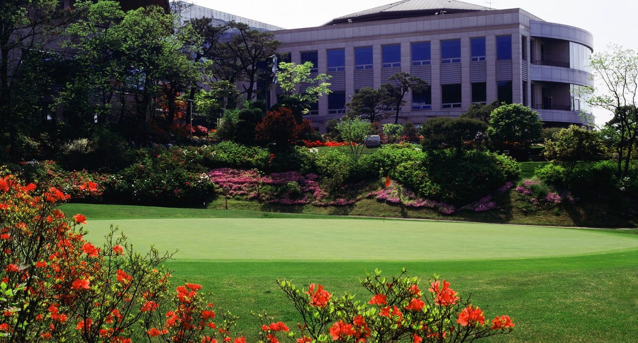 Riviera Country Club