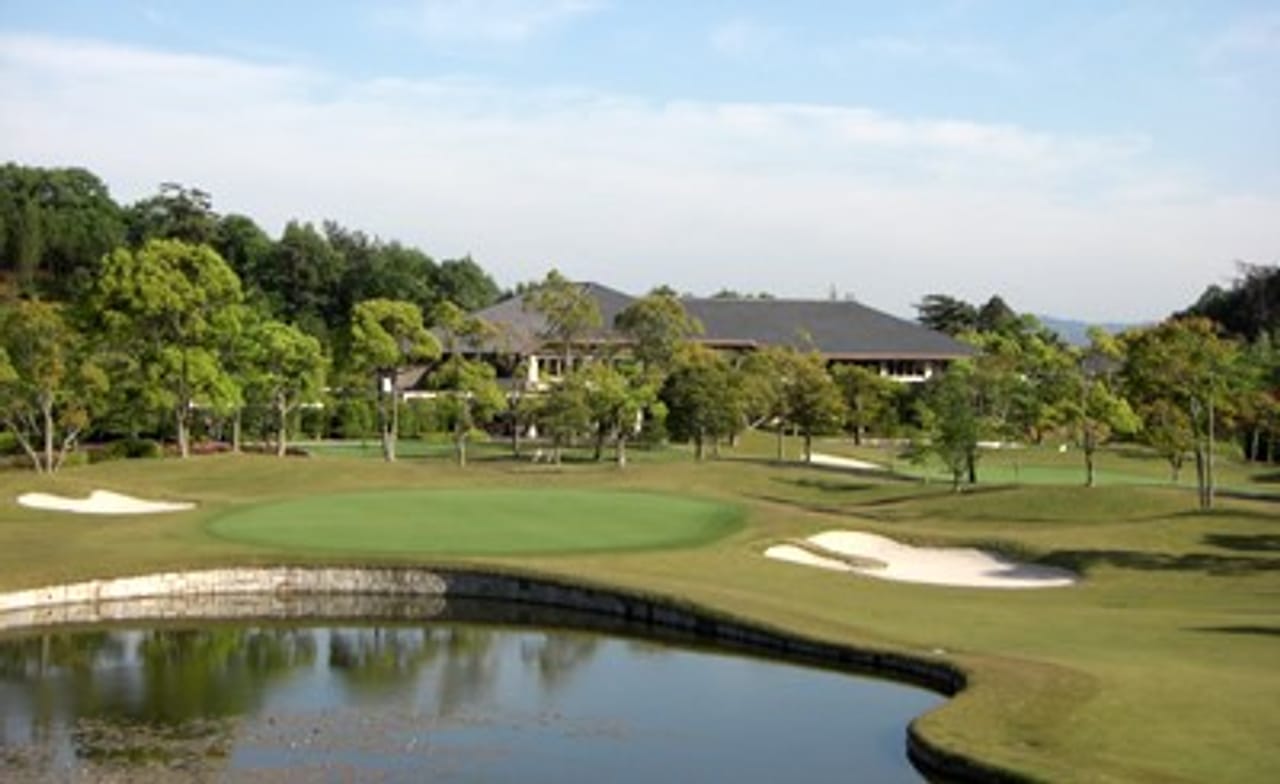 Pines Golf Club