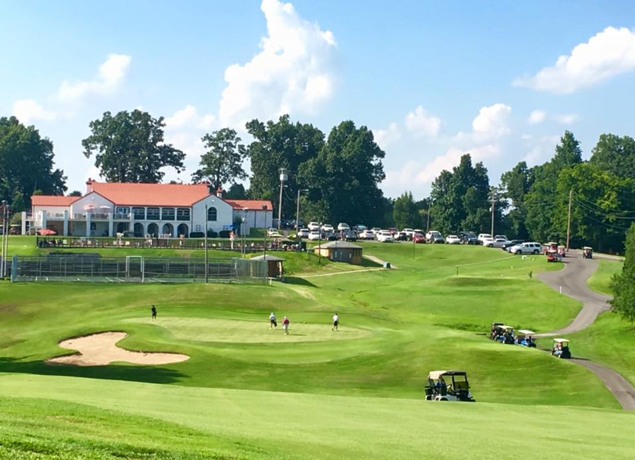 Rolling Hills Country Club