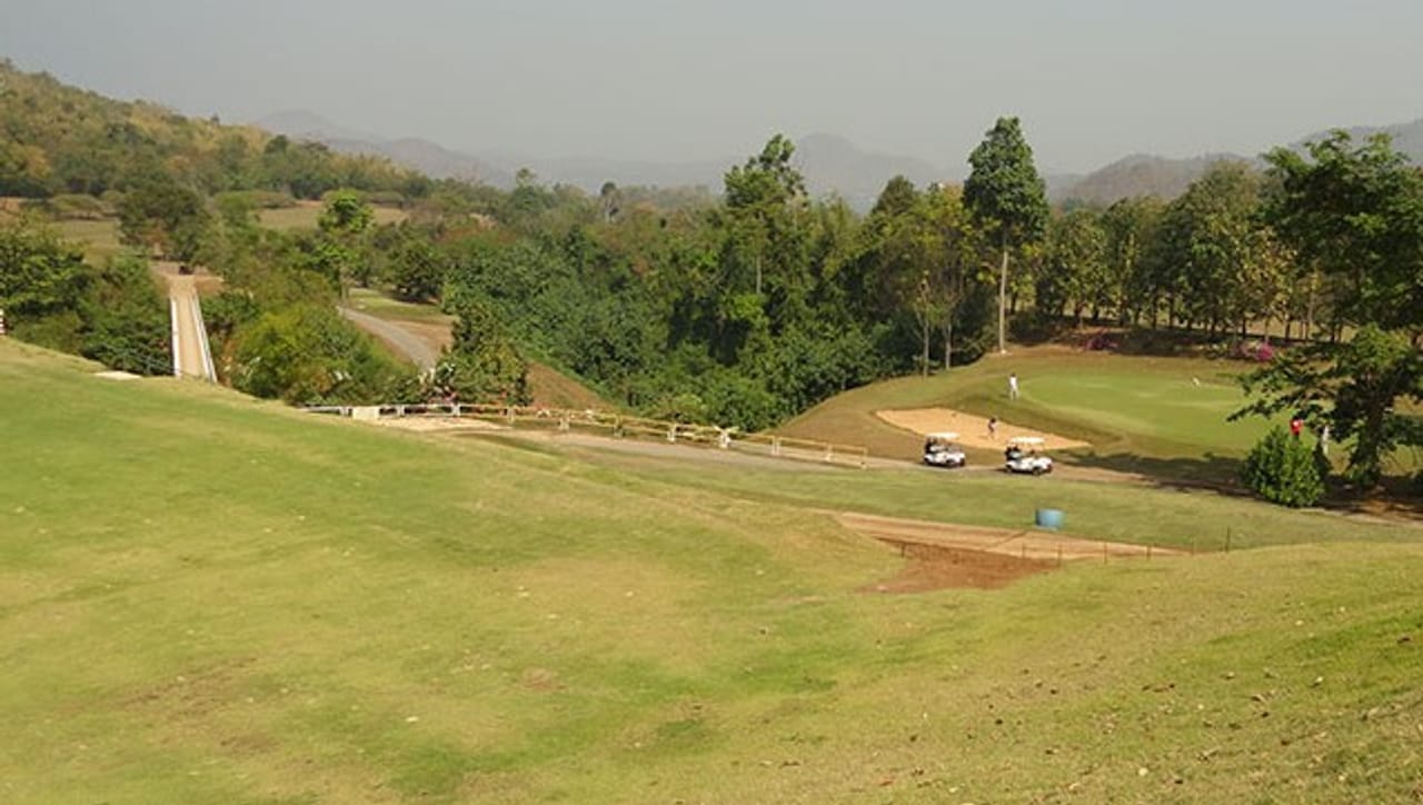 Srinakarin Dam Golf Course