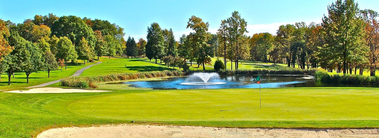 Golden Oaks Golf Club