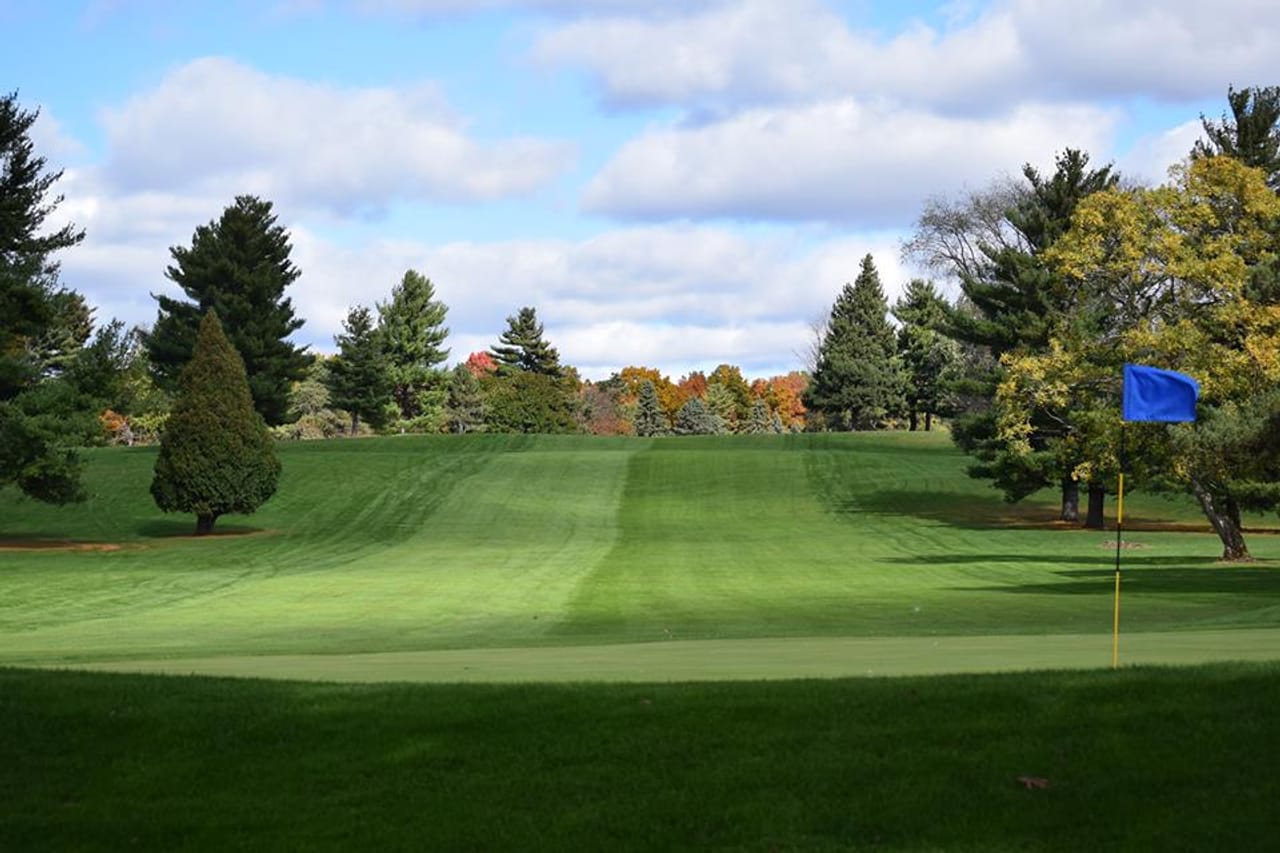 Cascades Golf Course (Executive)