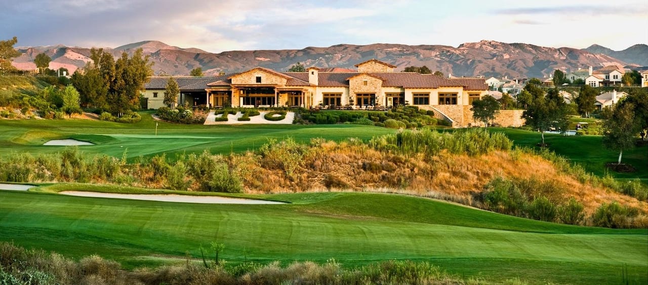 The Oaks Club at Valencia