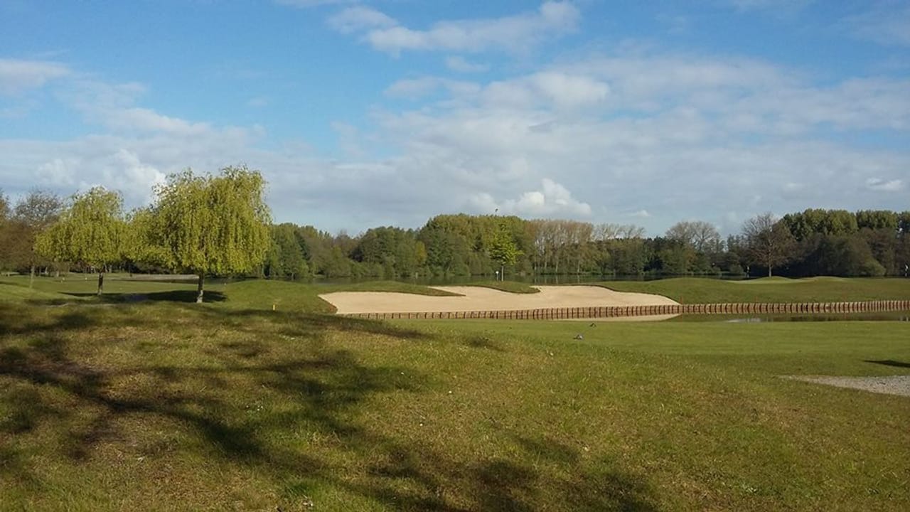 Millennium Golf (Compact)