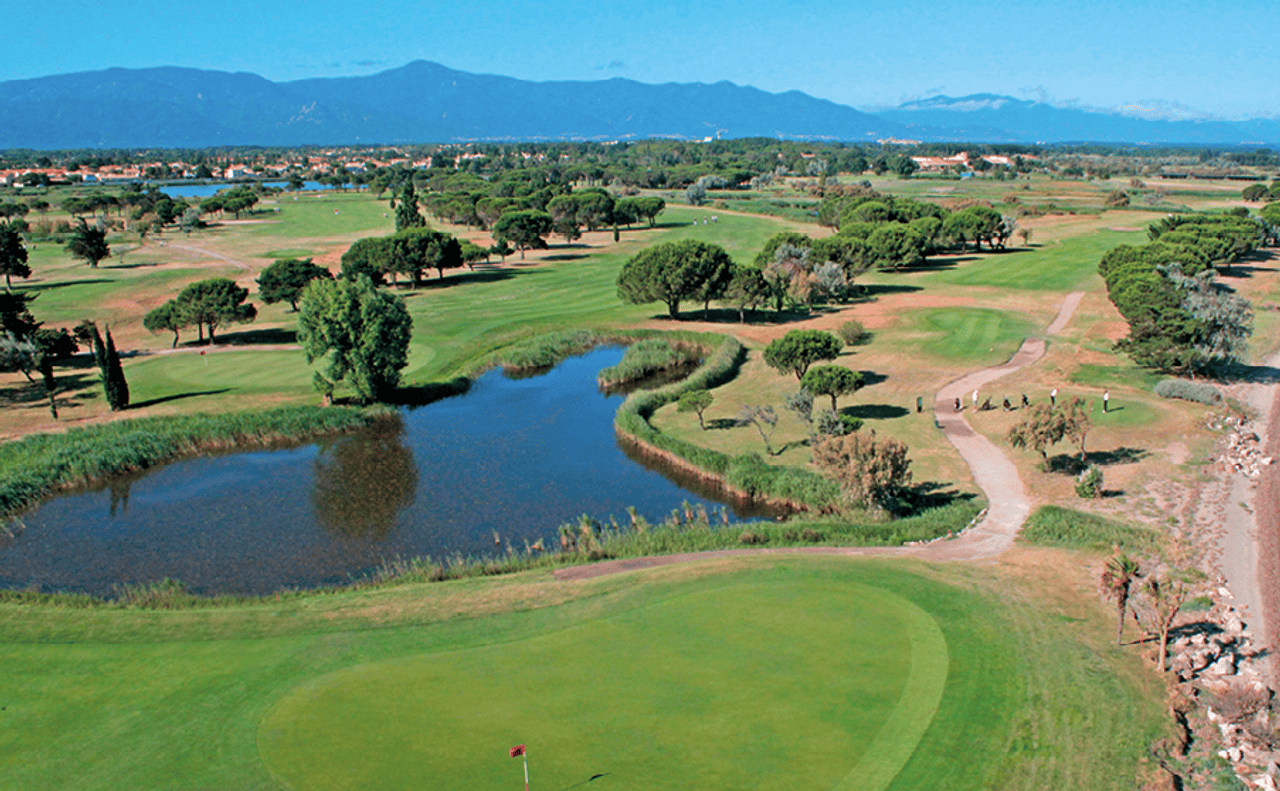 Golf de Saint-Cyprien (Etang-Canigou)